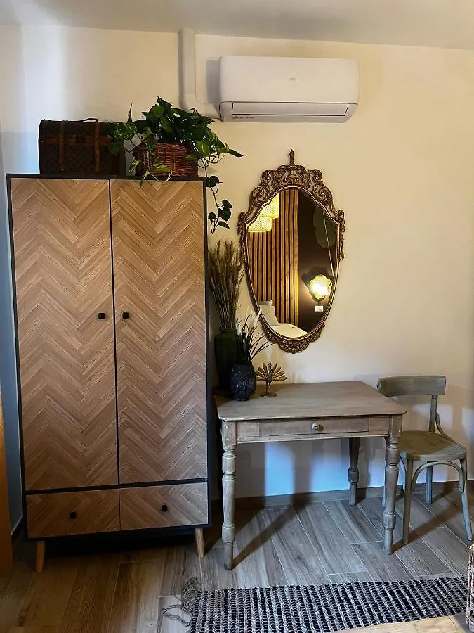 Appartamento Tropical Home Porto Ceresio Italia